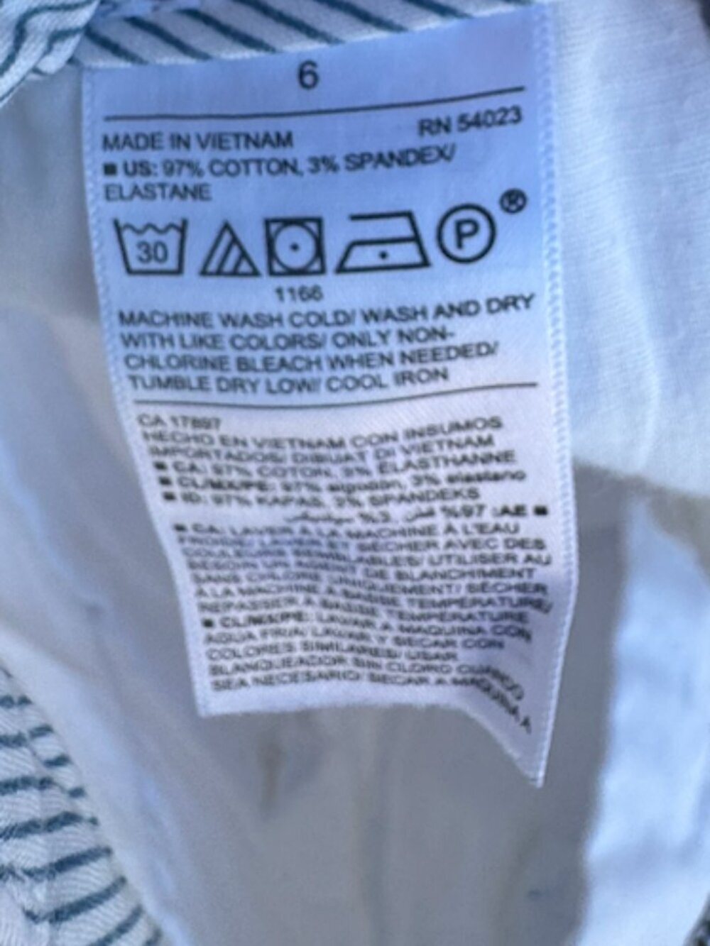 Old Navy Shorts, White, Size 6 NWOT (C18) - Picture 6 of 6